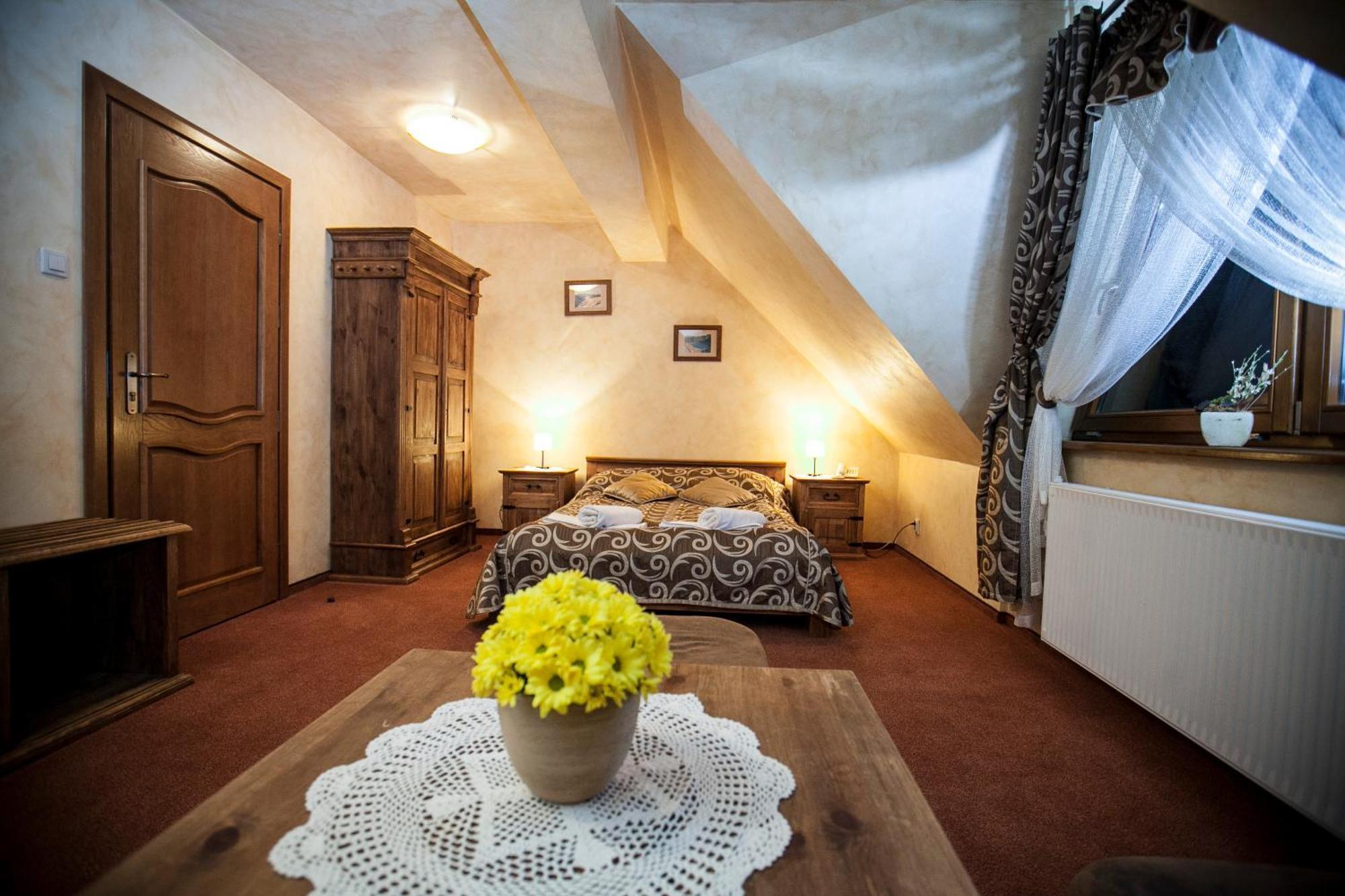 Hotel Dwor Karolowka Zakopane Dış mekan fotoğraf