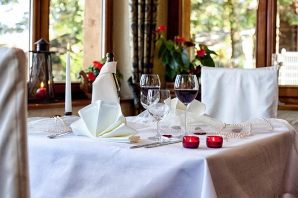 Hotel Dwor Karolowka Zakopane Dış mekan fotoğraf
